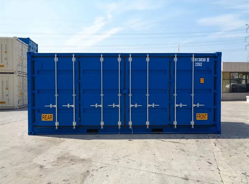 puertas en ambos extremos, lo que facilita el acceso a los productos o materiales almacenados en el interior. - Imagen 4